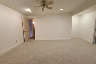 648 Sunset Ln, East Lansing, MI 48823 - Photo 27