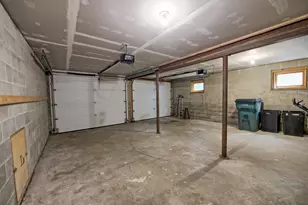 648 Sunset Ln, East Lansing, MI 48823 - Photo 45