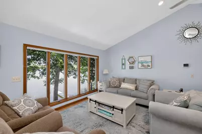 61763 Crestlane Drive, Sturgis, MI 49091 - Photo 9