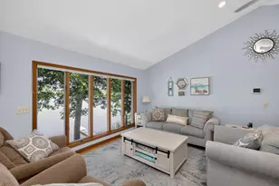 61763 Crestlane Dr, Sturgis, MI 49091 - Photo 9