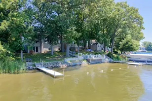 61763 Crestlane Dr, Sturgis, MI 49091 - Photo 3