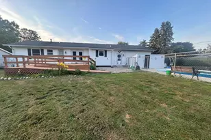 2937 Pearl St, Orleans, MI 48865 - Photo 31