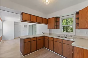 1055 Loren Rd, Adrian, MI 49221 - Photo 17