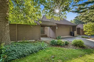 1008 Cohasset Ln, Kalamazoo, MI 49008 - Photo 3