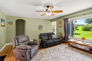 931 10th St, Plainwell, MI 49080 - Photo 7