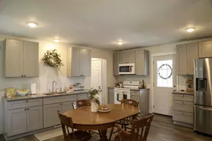 10797 E T Ave, Scotts, MI 49088 - Photo 3