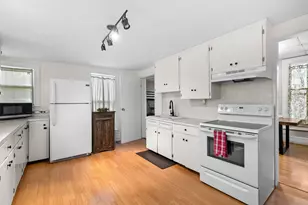 349 N Marshall Ave, Marshall, MI 49068 - Photo 11