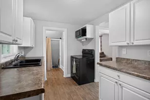 105 Avondale Ave, Jackson, MI 49203 - Photo 15
