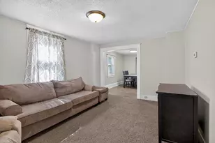105 Avondale Ave, Jackson, MI 49203 - Photo 9