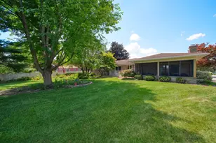 8745 Hawthorne Hills Dr, Tecumseh, MI 49286 - Photo 45