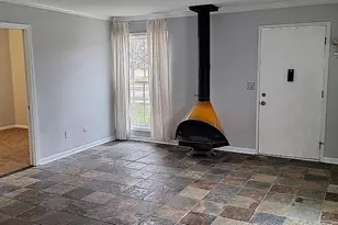 2653 Fenwick Ct, Ann Arbor, MI 48104 - Photo 3