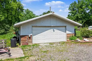 829 E Wagner Rd, Buchanan, MI 49107 - Photo 25