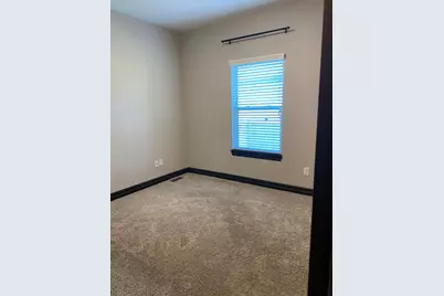 9915 Wayne Road, Livonia, MI 48150 - Photo 17