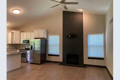 9915 Wayne Road, Livonia, MI 48150 - Photo 5