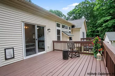 11249 Wild Pond Drive NE, Rockford, MI 49341 - Photo 7