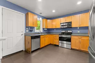 22475 Nancy Ave, Southfield, MI 48033 - Photo 5