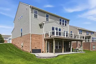 30169 Macintosh Ln, New Hudson, MI 48165 - Photo 3