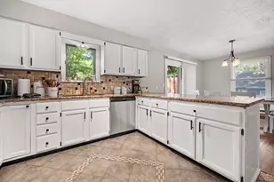 630 Midway Ave, Holland, MI 49423 - Photo 11