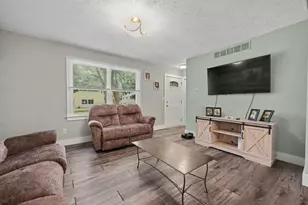 630 Midway Ave, Holland, MI 49423 - Photo 7