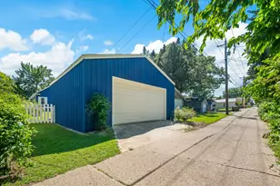 913 Wolcott Ave, Saint Joseph, MI 49085 - Photo 37