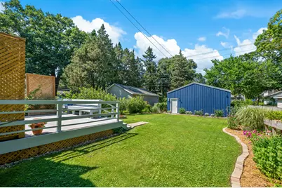 913 Wolcott Avenue, Saint Joseph, MI 49085 - Photo 33