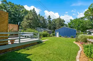 913 Wolcott Ave, Saint Joseph, MI 49085 - Photo 33