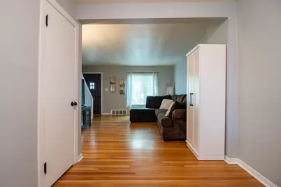 22960 Marter Road, Saint Clair Shores, MI 48080 - Photo 19