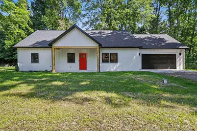 20160 Parkway Avenue, Three Rivers, MI 49093 - Photo 1