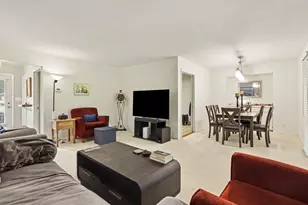 3051 Bluffwood Pl, Saint Joseph, MI 49085 - Photo 5