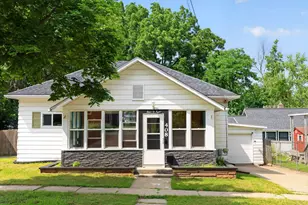 408 W Orange Street W, Greenville, MI 48838 - Photo 3