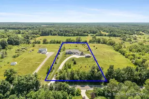 5930 12 Mile Rd NE, Rockford, MI 49341 - Photo 5