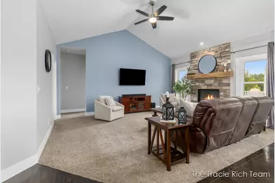 5930 12 Mile Road NE, Rockford, MI 49341 - Photo 15