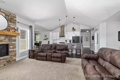 5930 12 Mile Road NE, Rockford, MI 49341 - Photo 11