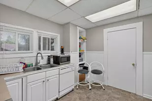 129 Palmer St NE, Grand Rapids, MI 49505 - Photo 11
