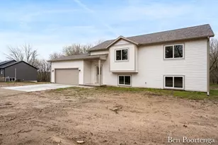 14123 Beardslee St NE, Greenville, MI 48838 - Photo 3