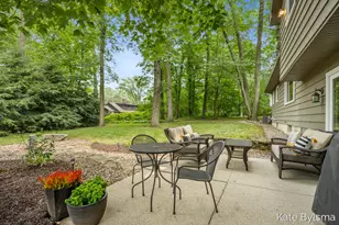 7569 Woodvale St SE, Grand Rapids, MI 49546 - Photo 27
