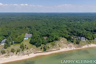 5645 N Lakeshore Dr, Holland, MI 49424 - Photo 183