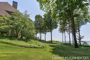 5645 N Lakeshore Dr, Holland, MI 49424 - Photo 81