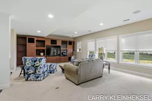 5645 N Lakeshore Dr, Holland, MI 49424 - Photo 41