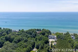 5645 N Lakeshore Dr, Holland, MI 49424 - Photo 189