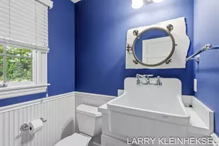 5645 N Lakeshore Dr, Holland, MI 49424 - Photo 13