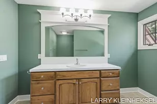 5645 N Lakeshore Dr, Holland, MI 49424 - Photo 79
