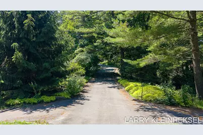 5645 N Lakeshore Drive, Holland, MI 49424 - Photo 173