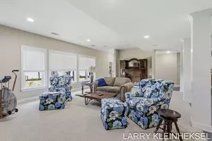 5645 N Lakeshore Dr, Holland, MI 49424 - Photo 43