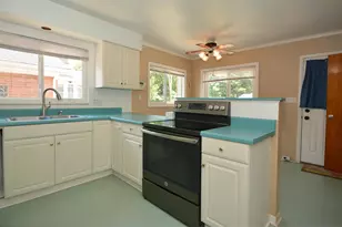 141 Chestnut St, Battle Creek, MI 49017 - Photo 11
