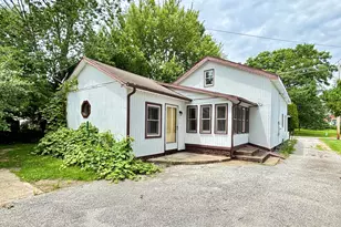 210 E Ash St, Three Oaks, MI 49128 - Photo 21