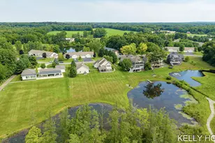 12409 Bayview Dr, Wayland, MI 49348 - Photo 75