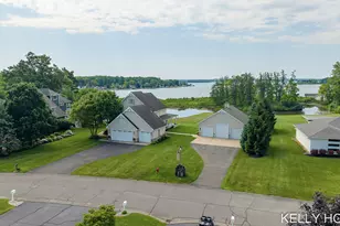 12409 Bayview Dr, Wayland, MI 49348 - Photo 77