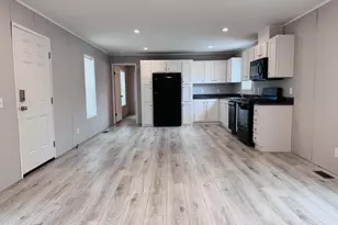 69205 Garver Lake Rd, Edwardsburg, MI 49112 - Photo 5