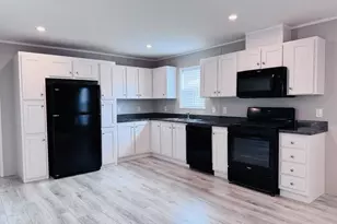 69205 Garver Lake Rd, Edwardsburg, MI 49112 - Photo 3